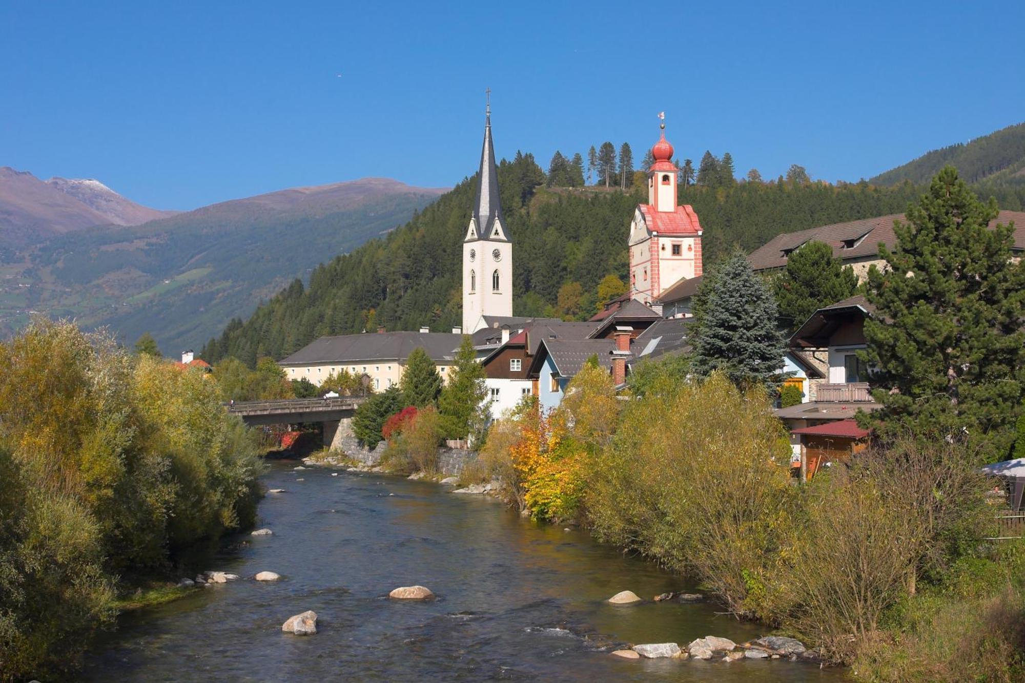 Kleines Haeuschen Im Tauernstaedtchen Holiday home Gmund in Karnten